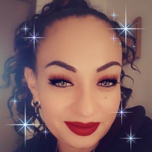 Meet your Posher, Beatriz